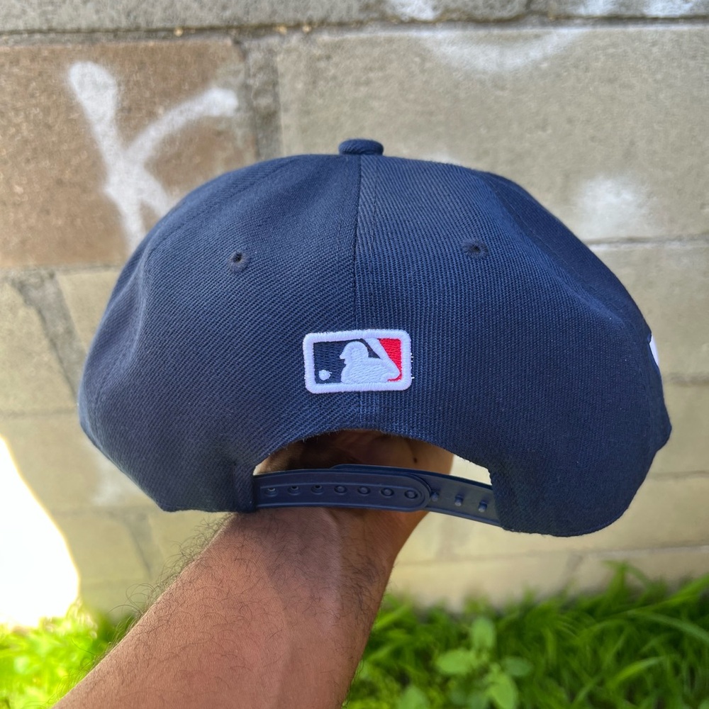 MINNESOTA TWINS SNAPBACK HAT - Picture 2 of 2